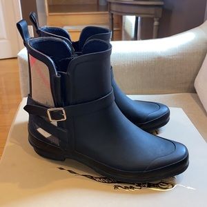 Burberry black Riddlestone Short Rainboots